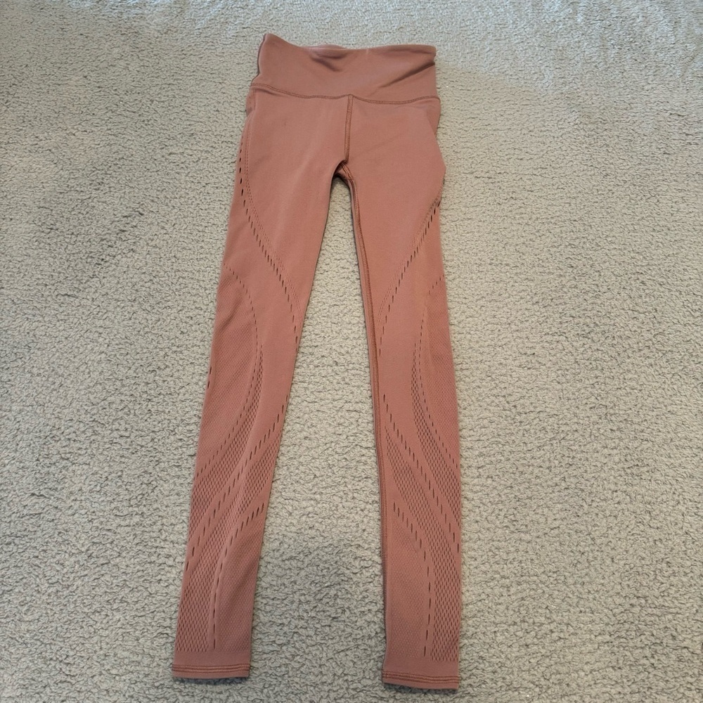 Lululemon Women's Reveal Tight Precision X Berrys Boot Camp Red Dust Size 4 Fall